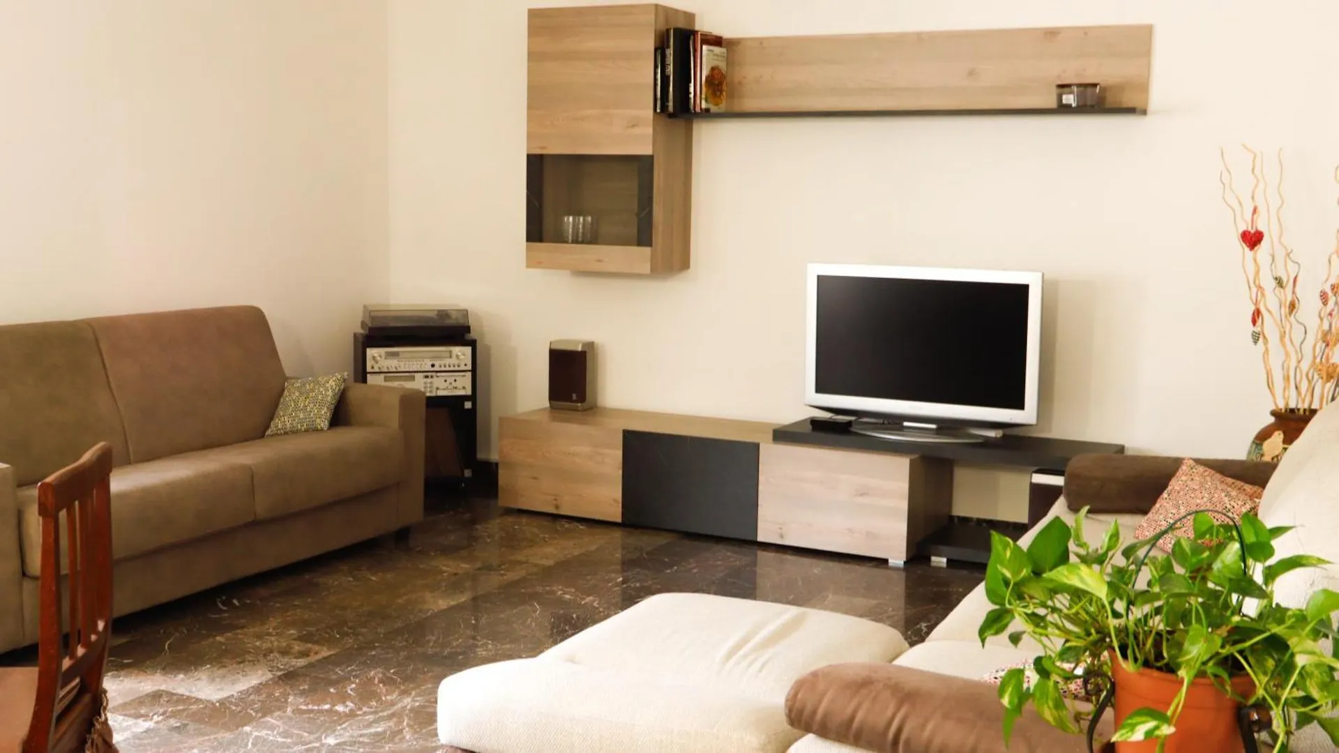 Chez Regina, Feel At Home! 메스트레 0*,  이탈리아